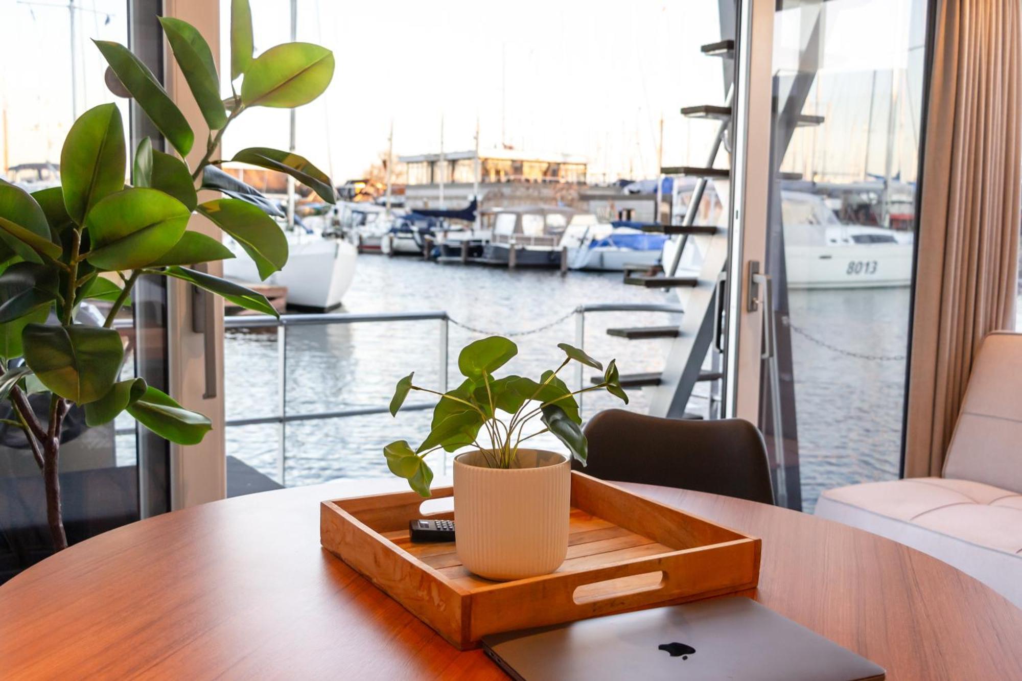Luxurious Waterloft Near Beach And Centre By Weltevreden Experience Zeewolde Exterior photo