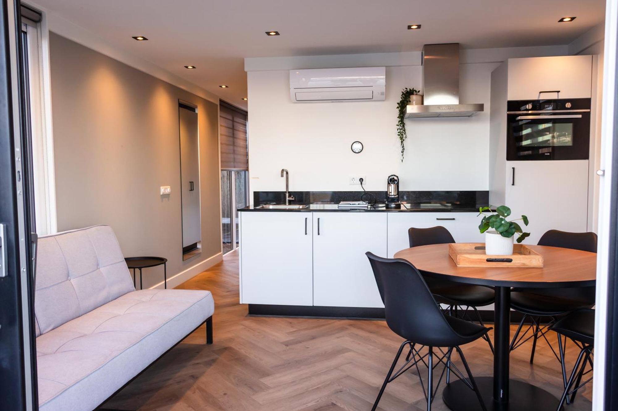 Luxurious Waterloft Near Beach And Centre By Weltevreden Experience Zeewolde Exterior photo